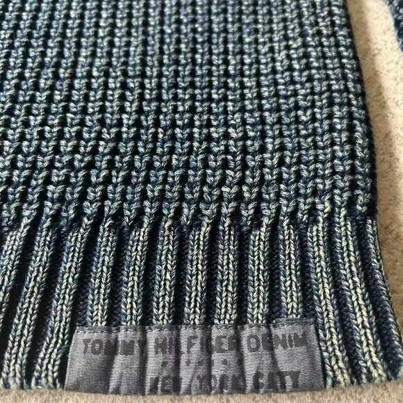 Tommy Hilfiger Men's Denim Vintage Cotton Quarter-Zip Sweater - Picture 8 of 8